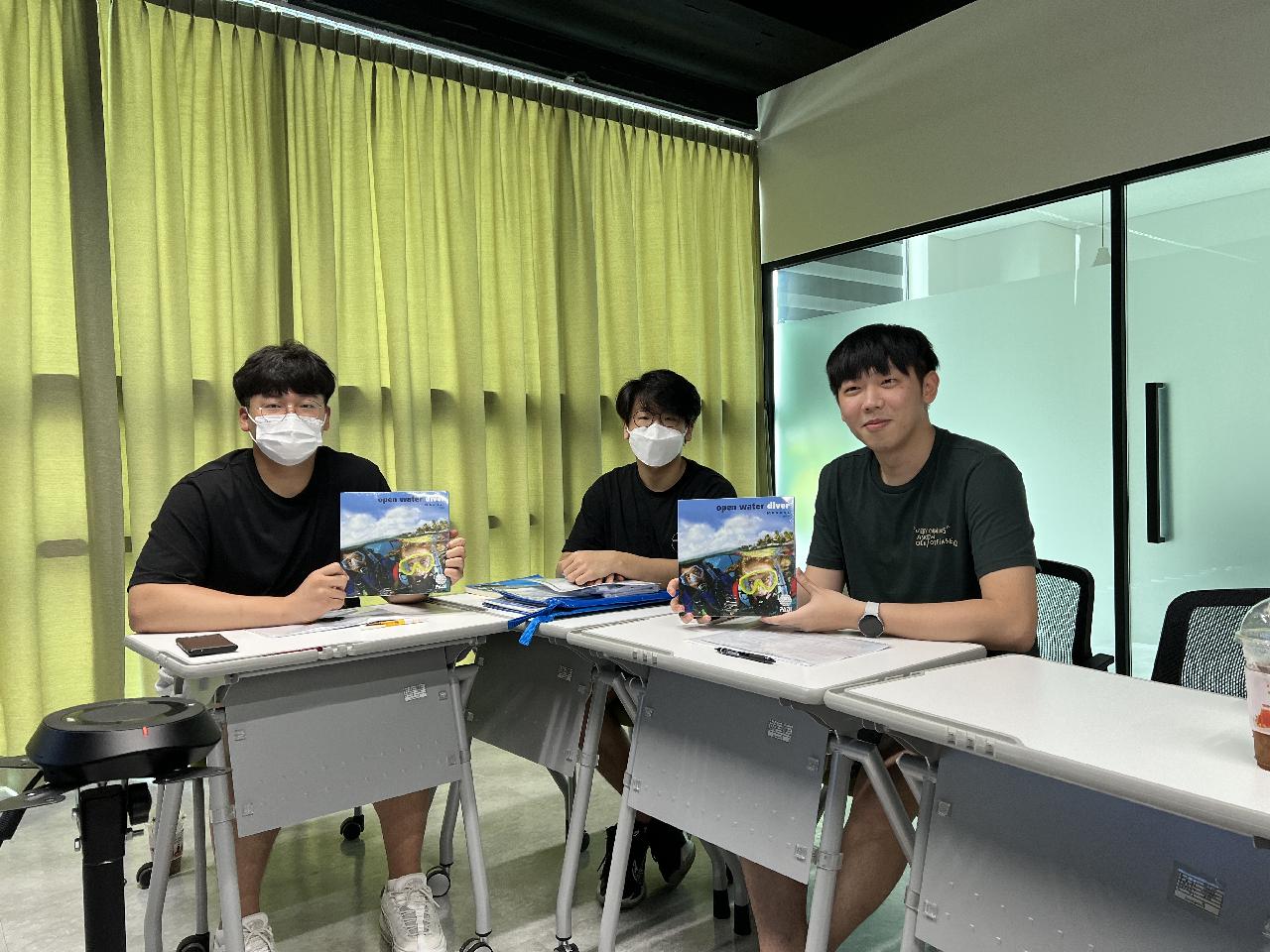 제주도 한살살이 청년 3인방의 스쿠버 다이빙 도전기