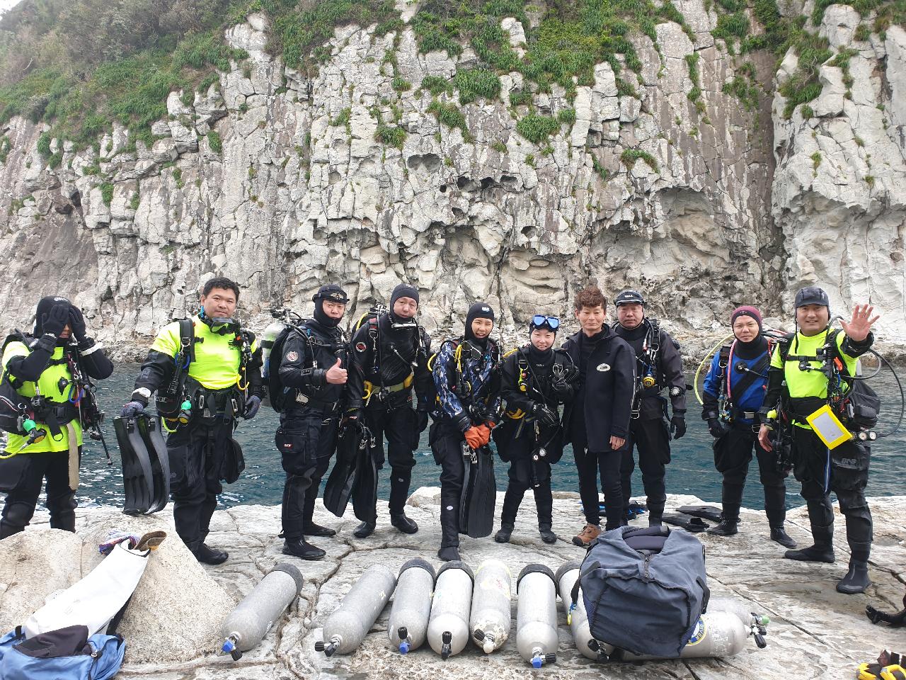 ドライスーツで調べる日本と韓国のスキューバダイビング文化 ‐ 済州島(チェジュ島)スキューバダイビング
