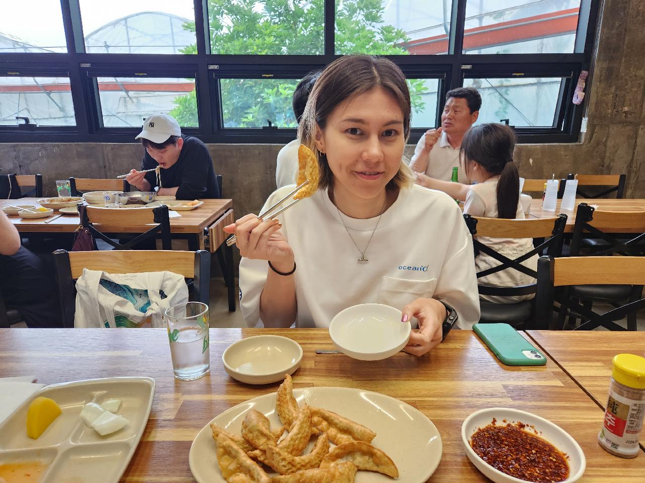 ソフトコーラルの鮮やかな美しさに魅了された済州島でダイビングして、韓国式チャンポンを食べに行く。。