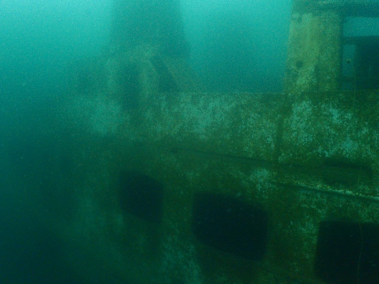 동해에 투하된 강원도 강릉 대형 난파선 엠버 33