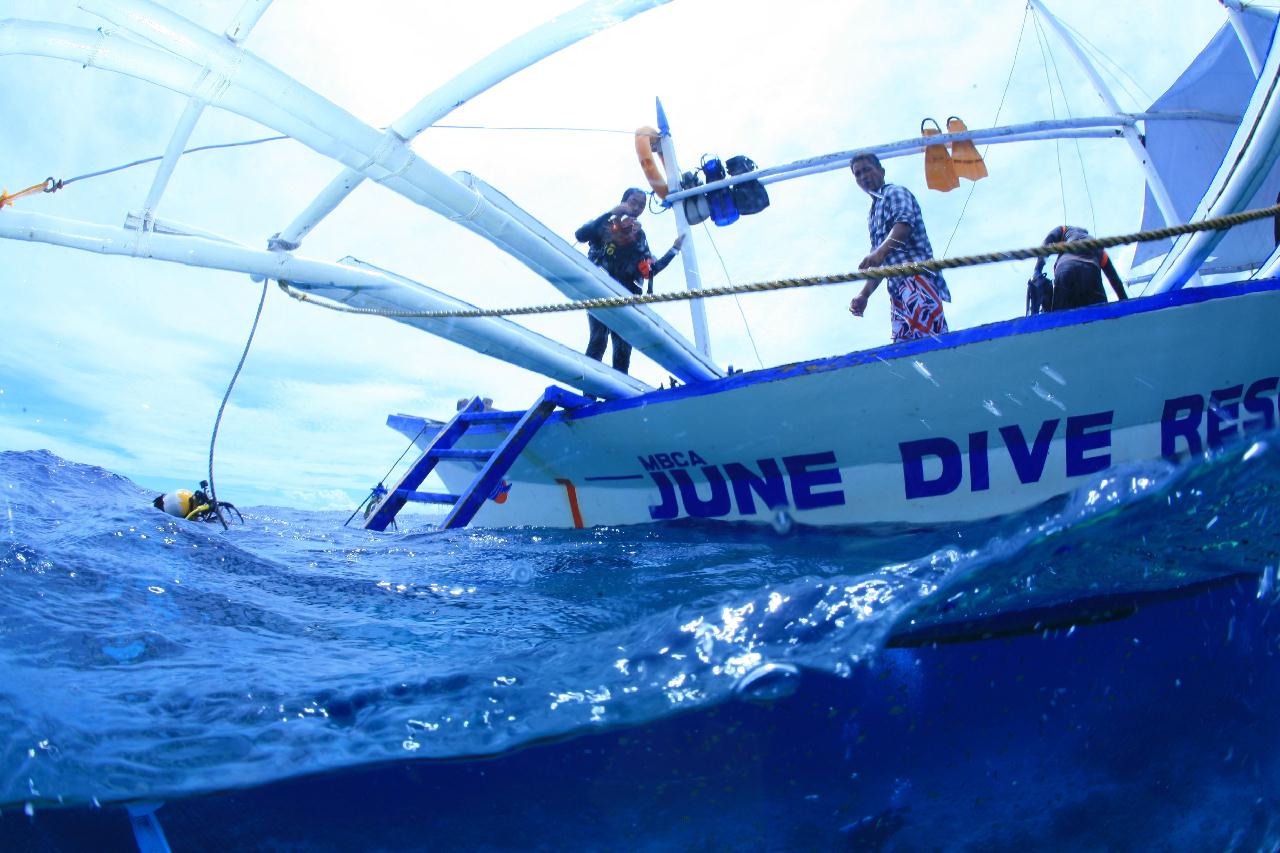모알보알 pescador island _ east side