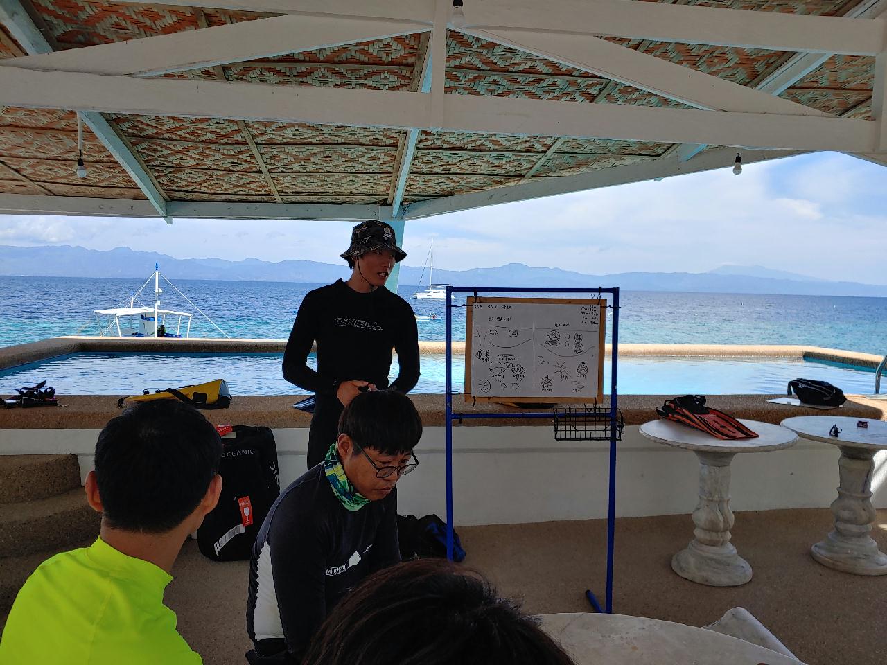 필리핀 세부 모알보알 - 통고생츄어리