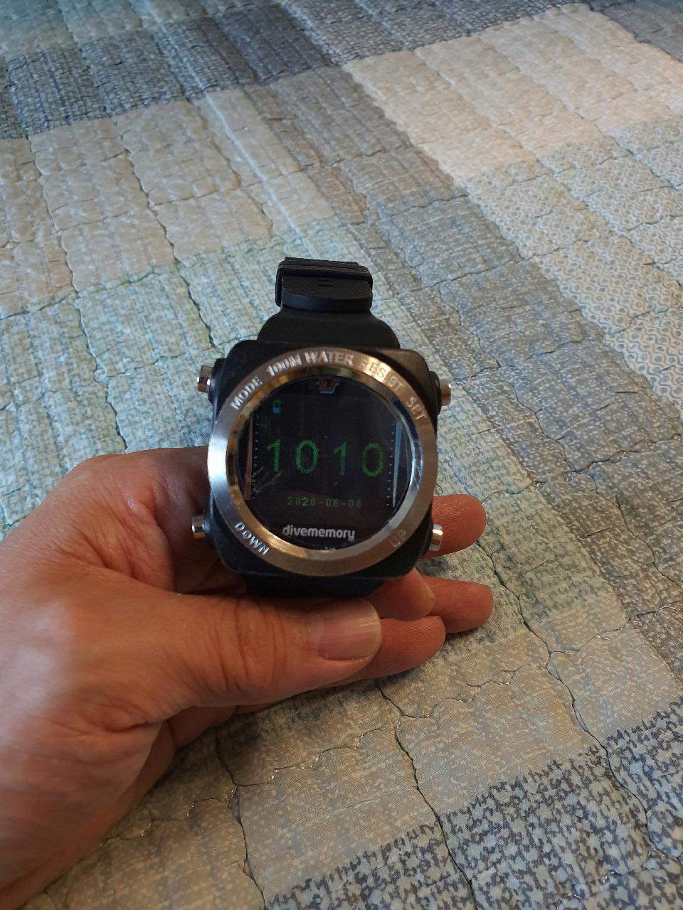 밝기 확인 부탁드립니다.