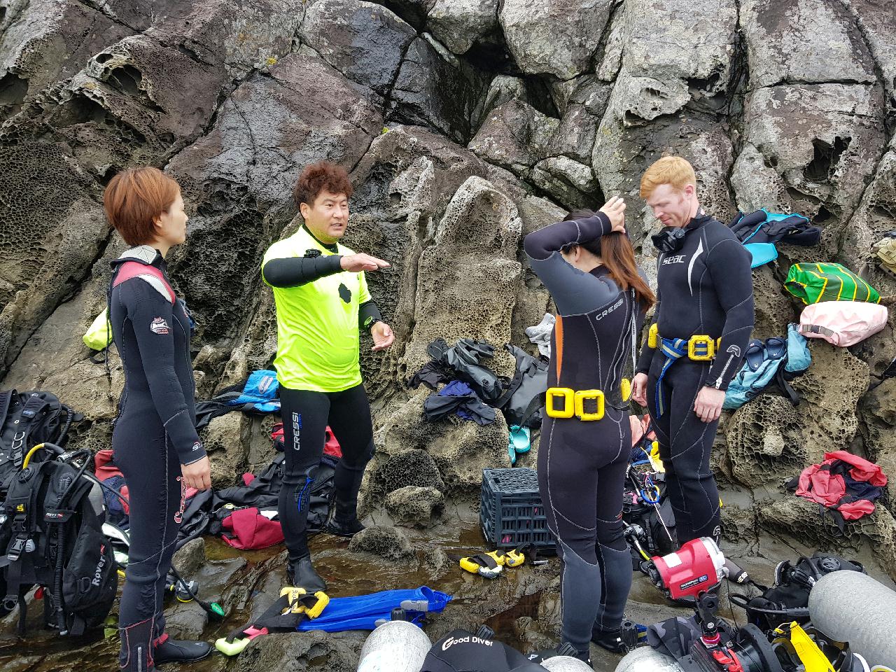 미국사람과 함께 다이빙