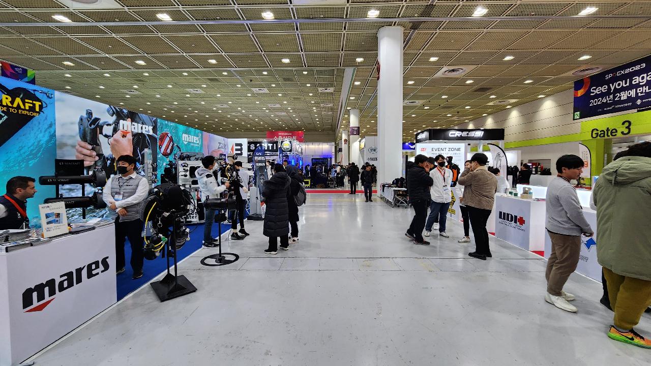 코엑스 스포엑스 전시회 왔습니다.