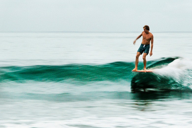 서핑에서 노즈다이빙과 노즈라이딩의 차이점을 아시나요?