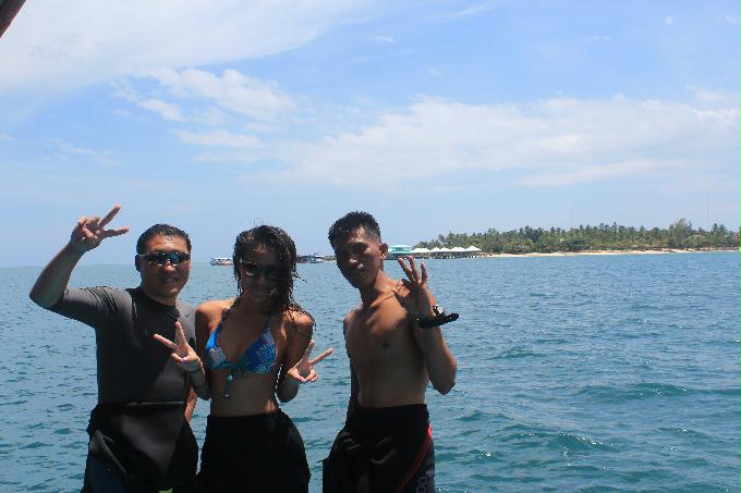 Dos Palmas,Palawan,PHILIPPINES - Helen