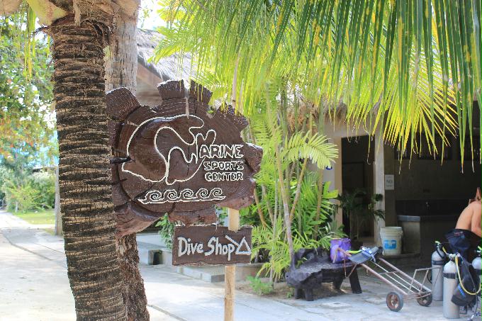 Dos Palmas,Palawan,PHILIPPINES - Helen