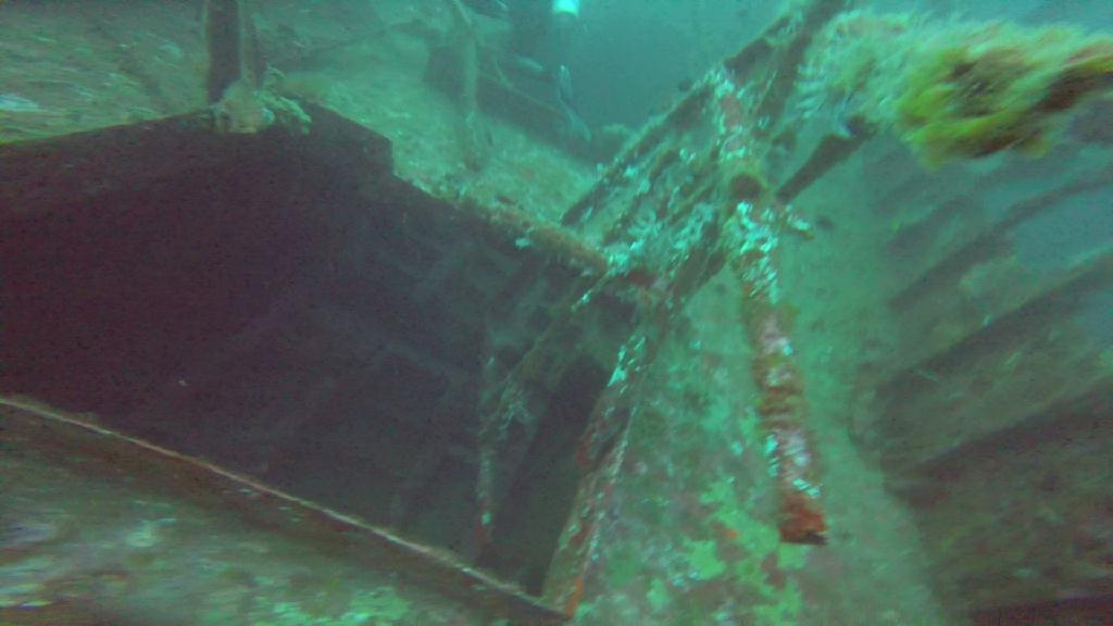 Puerto Galera,Mindoro Island - Alma Jane Wreck 