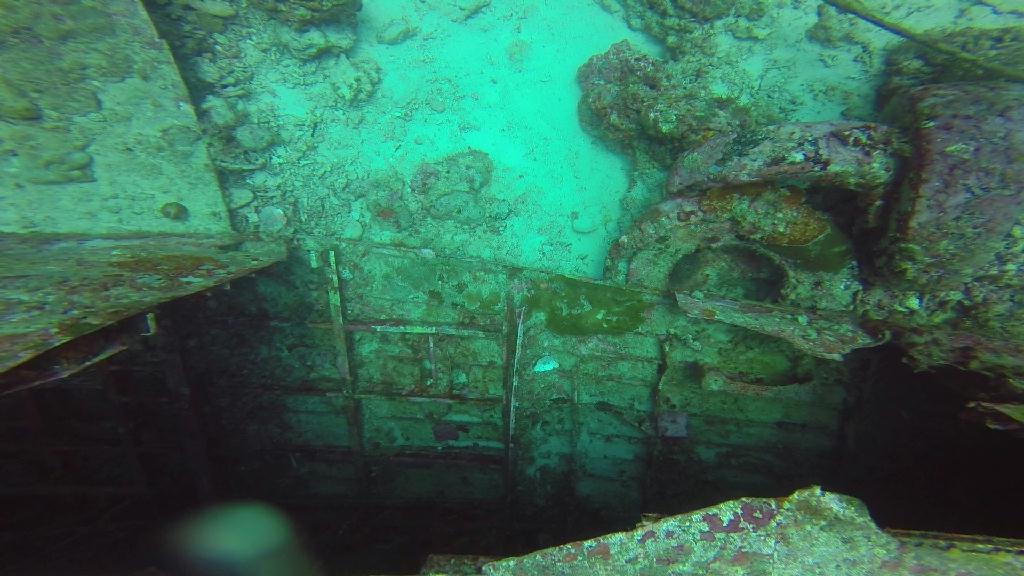 Mactan,Lapu-Lapu City,Cebu - Tambuli Reef & Airplane Wreck