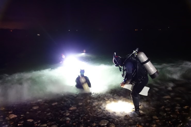 야간다이빙 - 경남 남해 하야루비 - 비치