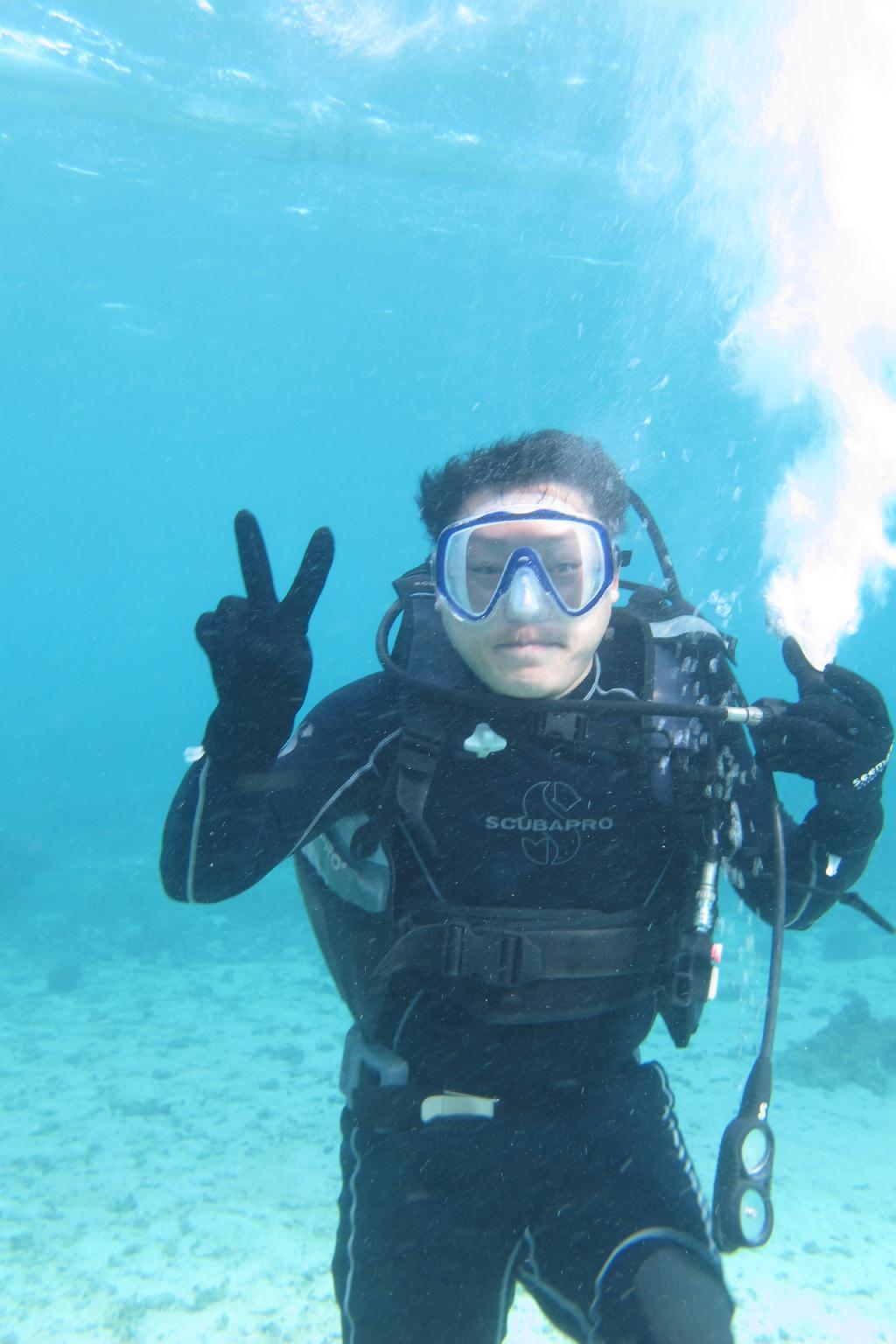 Anilao,PHILIPPINES - Mainit