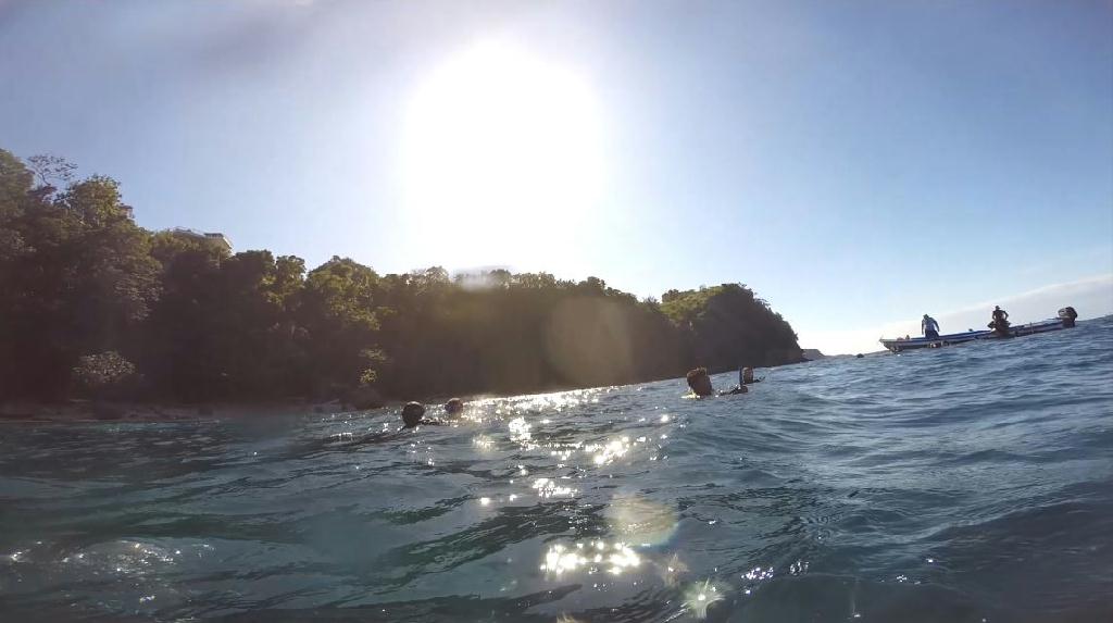 펀다이빙 - 민도르 사방 레드썬 리조트 - Dungon Wall