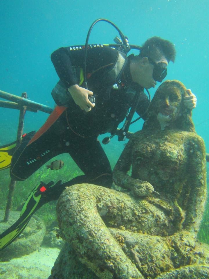 난파선? 비행기? - Mactan, Philipines - Tambul