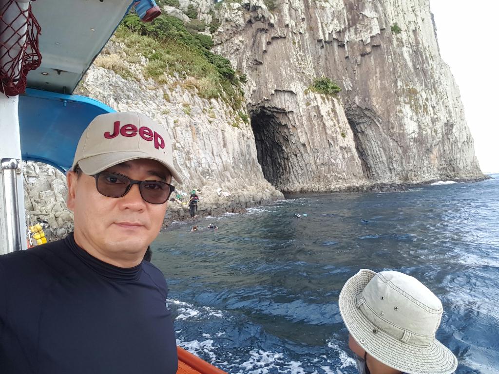 오픈워터 과정 해양실습 2일차 - 제주 범섬 - 콧구멍 좌측