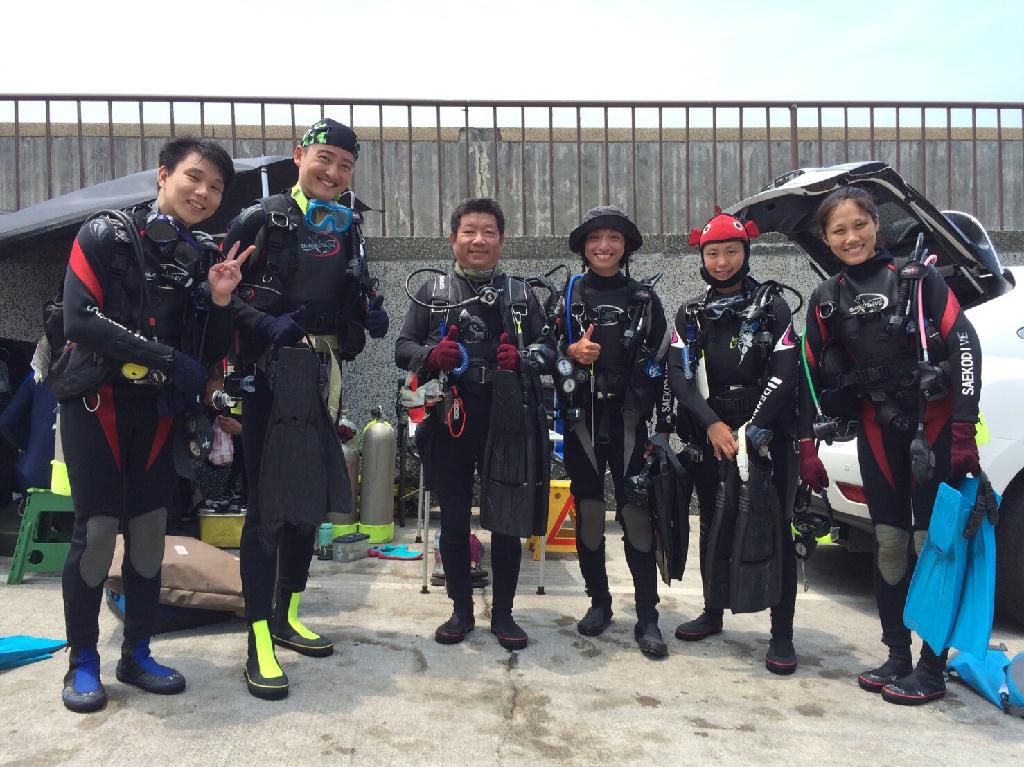 忙裡偷閒之相約潛水 - 東北角龍洞灣 - 和美國小