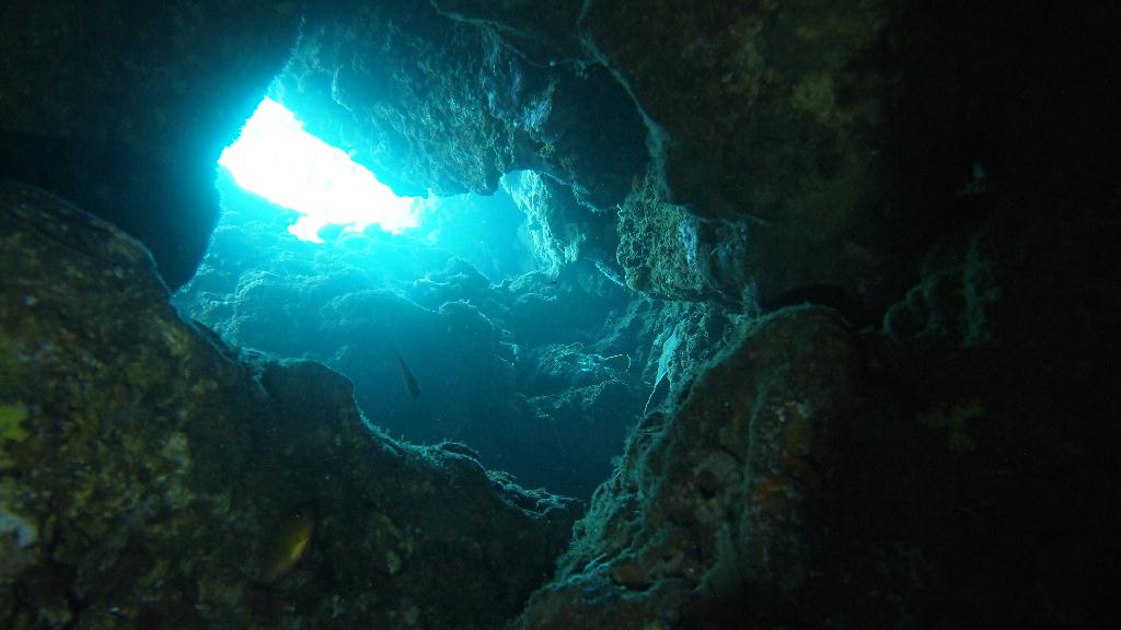 Anilao - Ligpo cave