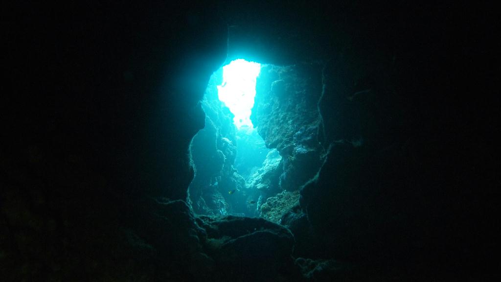 Anilao - Ligpo cave
