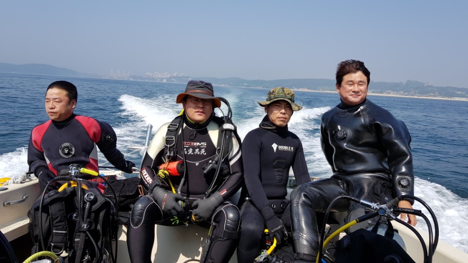 아라스쿠버클럽 