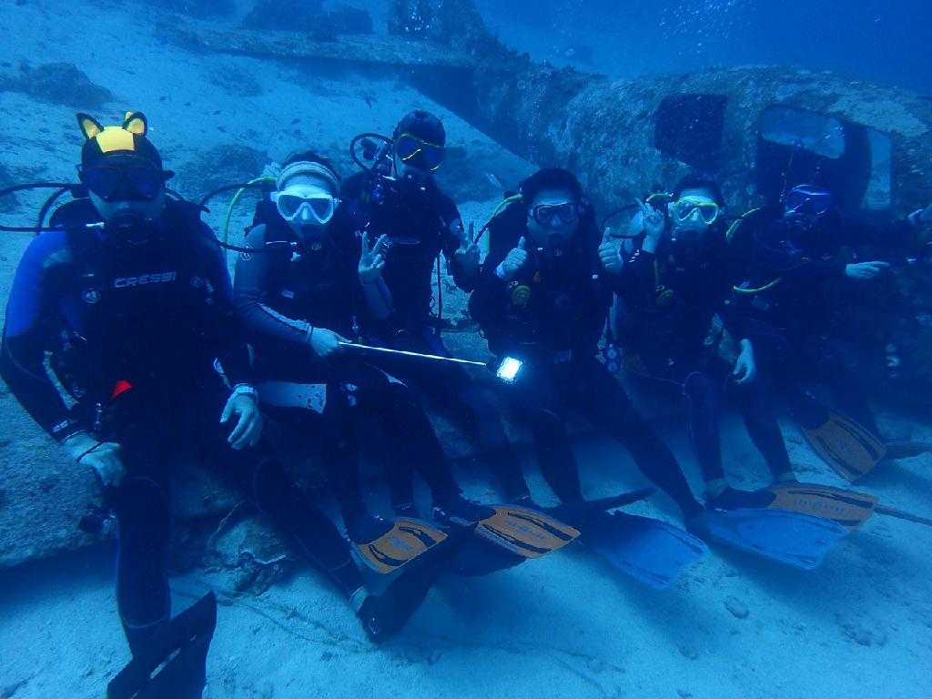 펀다이빙 - 필리핀 모알보알 - AIRPLANE WRECK