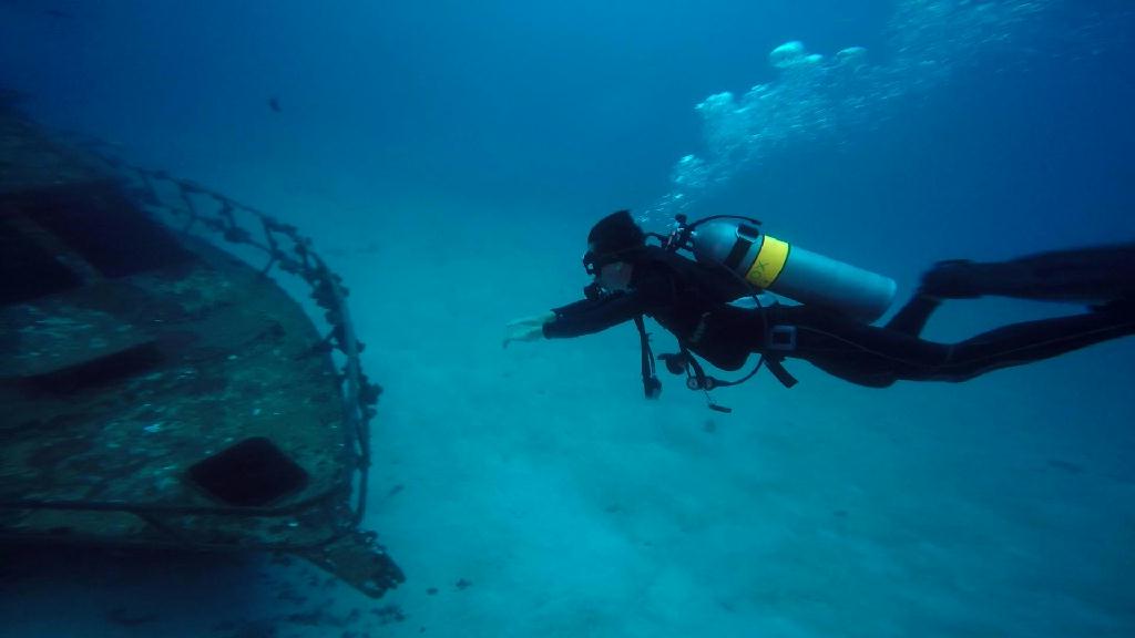 高氧课程学习 - wreck,alona beach,薄荷岛 - wreck,alona beach