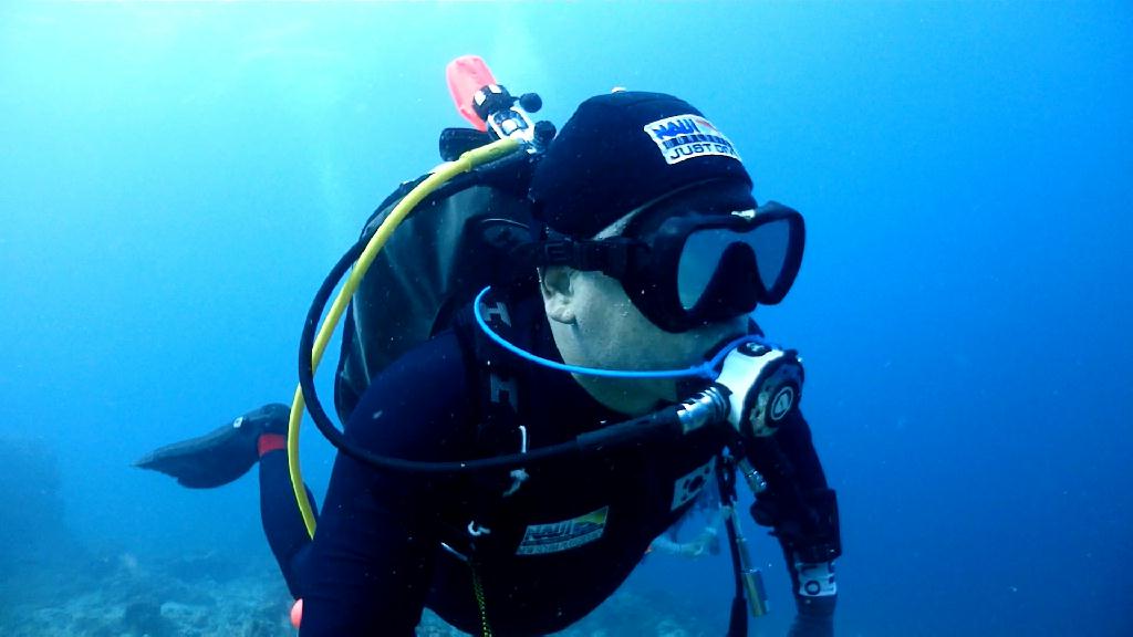 세부 투어 체크다이빙 - Cebu CNC Dive Resort - Beach, Barge