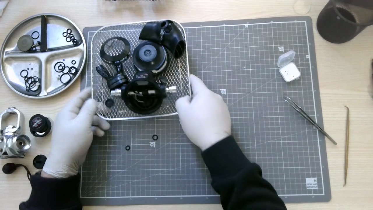 🔷 조립 (Assembly)