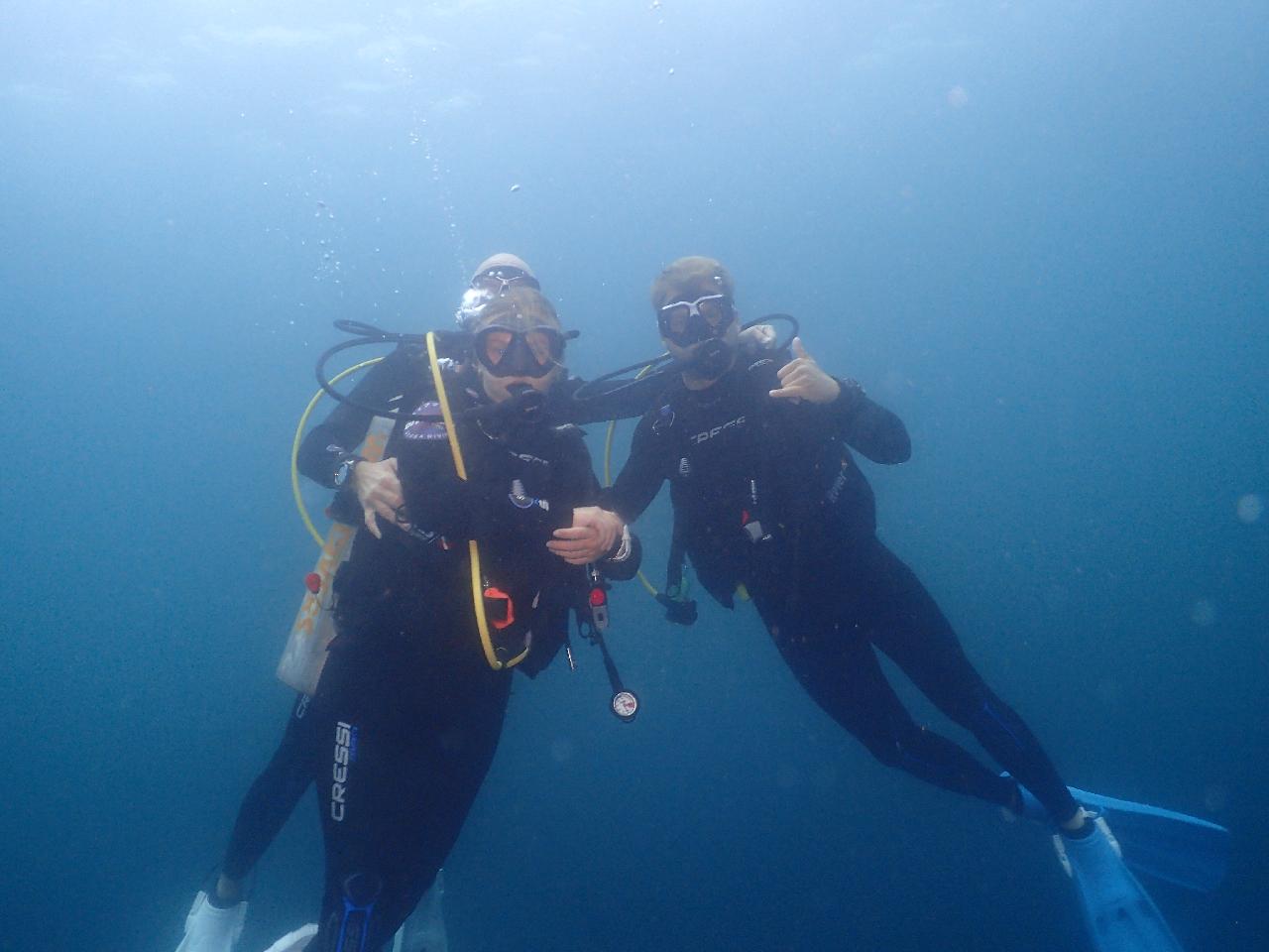 済州の海を初めて訪れたデンマークのダイバー家族と行く、西帰浦・ボムソムファンダイビング