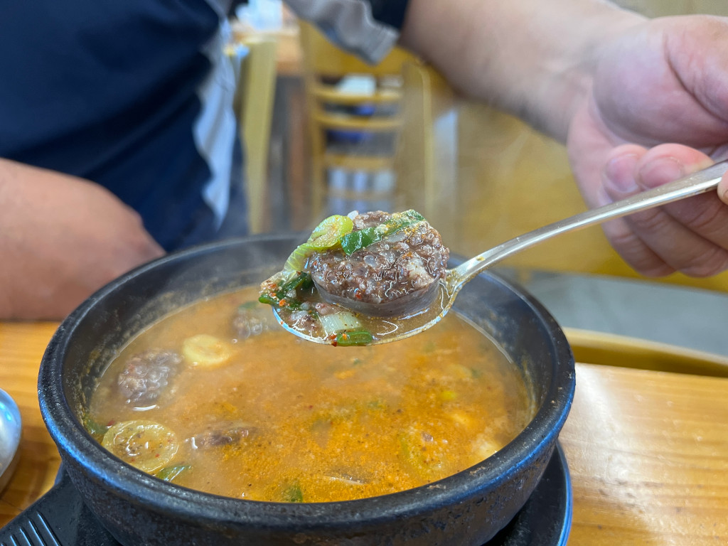 [グルメ] 済州島の人気店「スンデ物語」(순대이야기)
