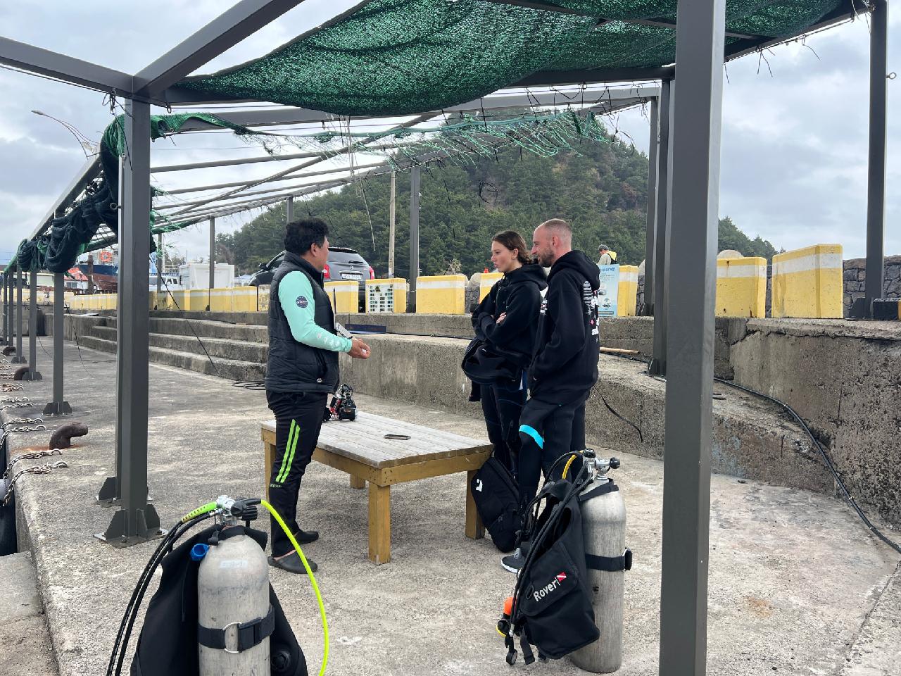 German Sibling Divers Choose Seogwipo Fun Diving for Their Cruise Shore Excursion